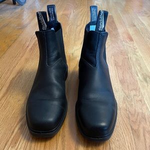 Blundstone square toe boots